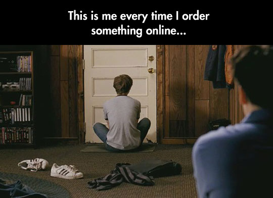 funny-guy-waiting-delivery-door1